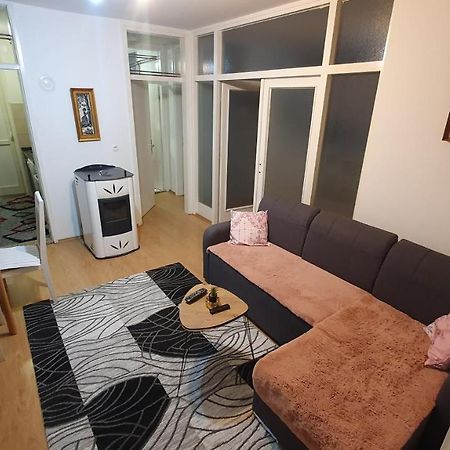 Apartman Dina Bihać Dış mekan fotoğraf