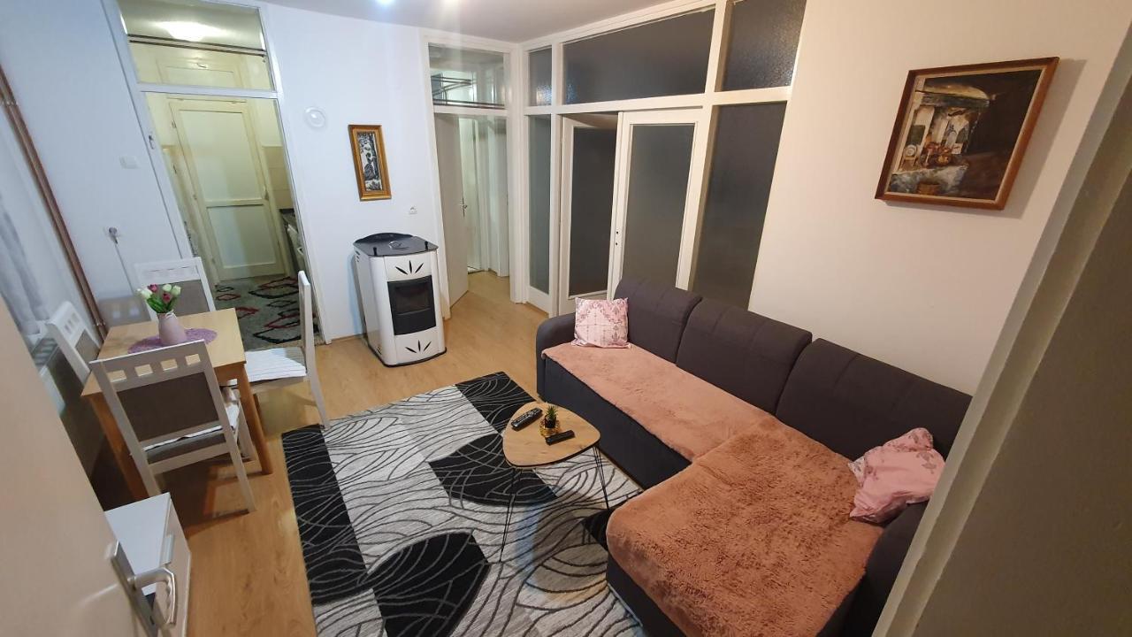 Apartman Dina Bihać Dış mekan fotoğraf
